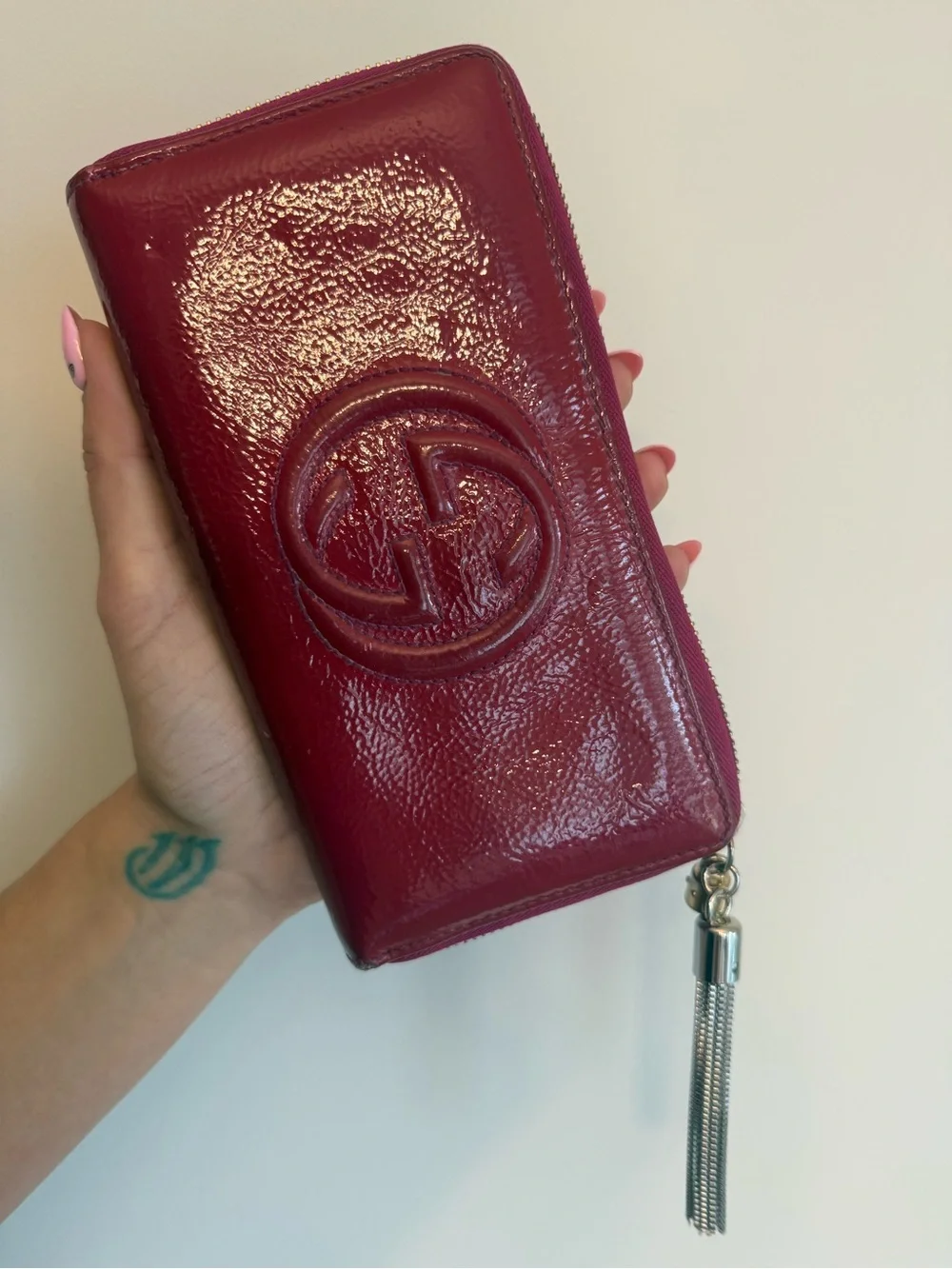 Gucci SoHo Patent Leather Zip Wallet - Picture 2 of 12